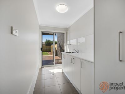 21 Oberon Close, Harrison