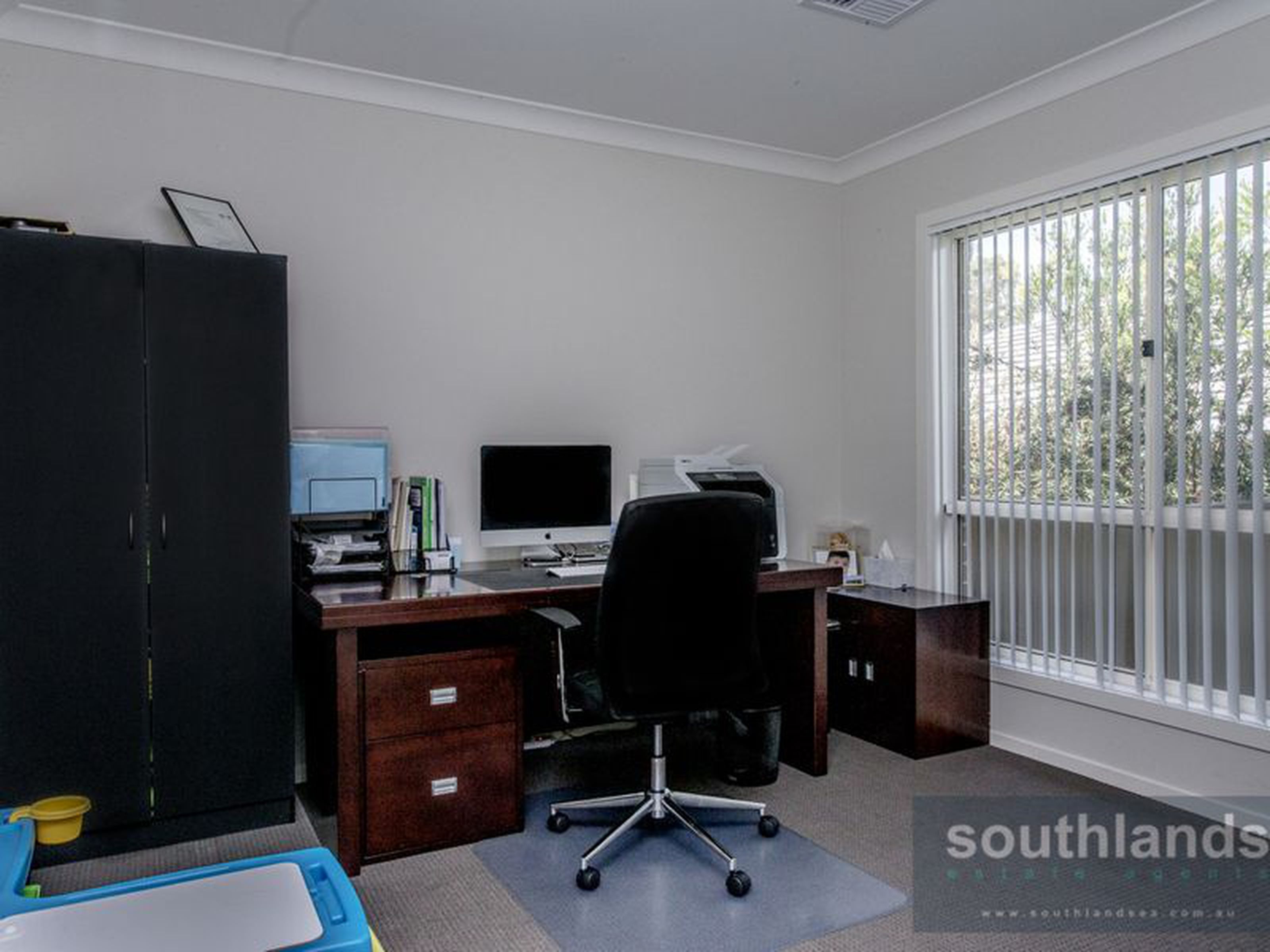 17 Equestrian Circuit, CLAREMONT MEADOWS