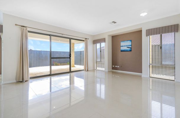 15 Burlington Drive, Baldivis