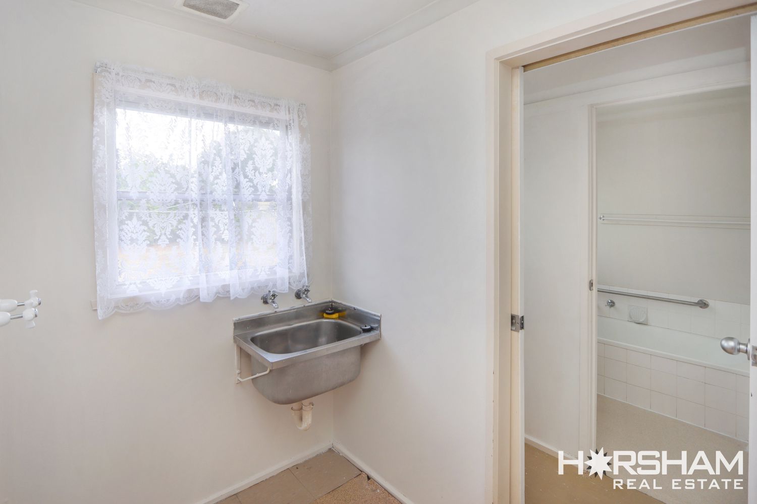 12 Shirley Street, Horsham