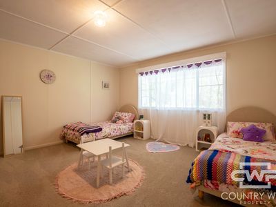 1574 Torrington Road, Stannum