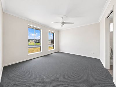 44A & 44B Madden Drive, Griffith