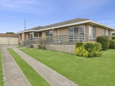 98 Kensington Road, Leopold