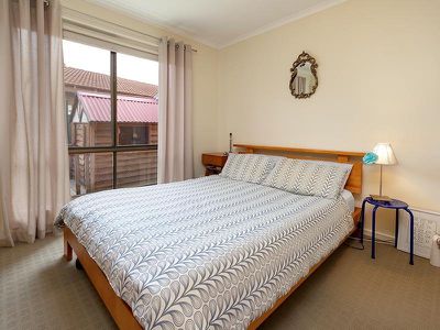 1 / 456 KEMP STREET, Lavington