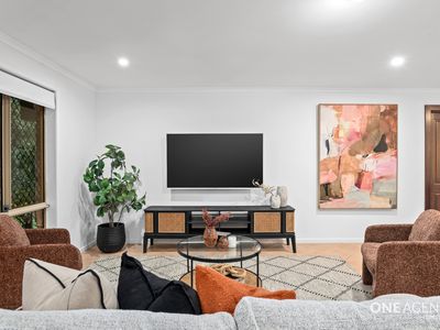16 Toorak Place, Forest Lake