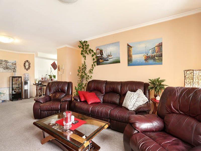 12 / 67 Elizabeth Dr, Liverpool