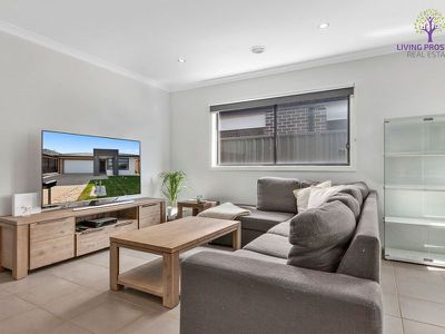 11 Hillcrest Parade, Tarneit