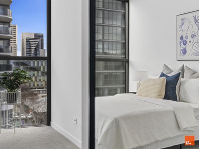 502 / 104 Easty Street, Phillip