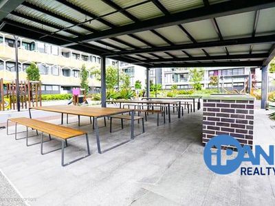 33 East Street, Granville