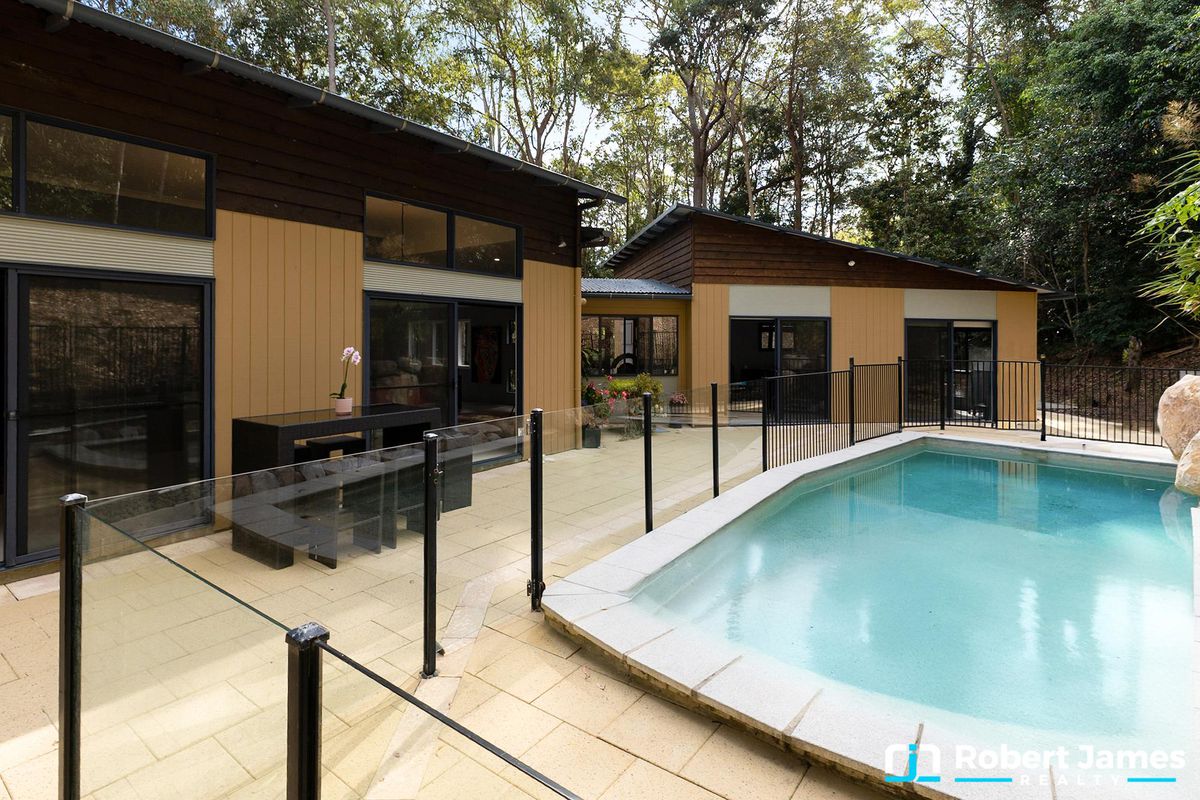 17 Cocos Court, Doonan