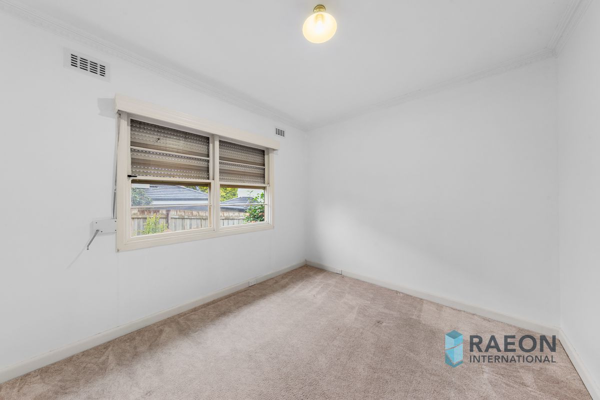 112 Thompsons Rd, Bulleen