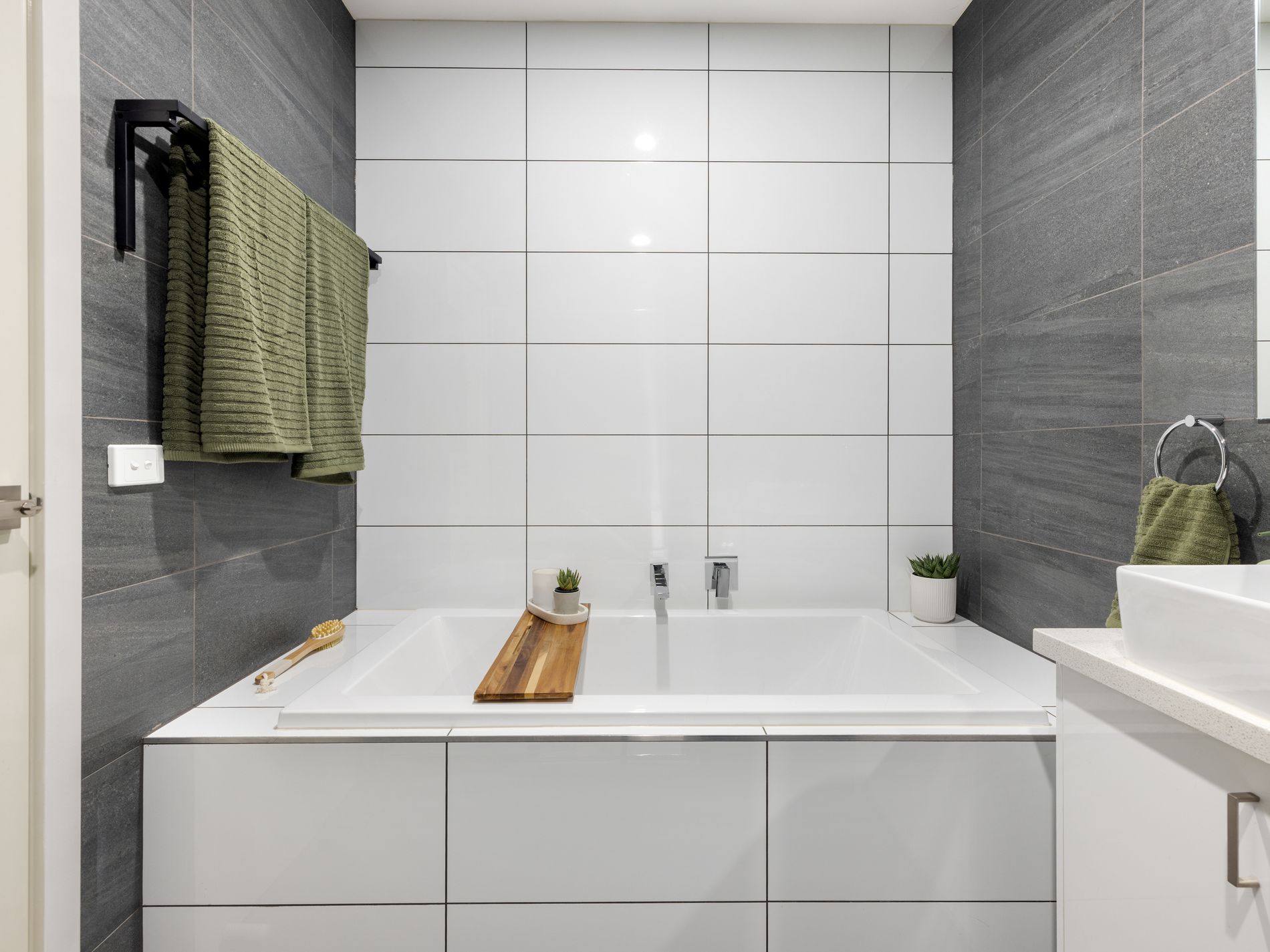 114B Seventh Avenue, Altona North