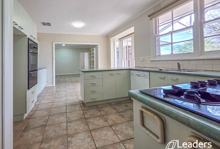 19 Townsend Street, Glen Waverley