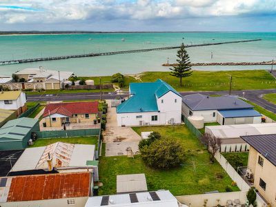 6 Beach Road, Beachport