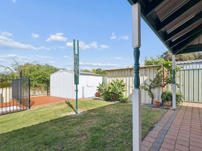 16 Ronsard Place, Yangebup