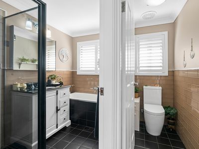 1 / 6 Waroo Place, Bomaderry