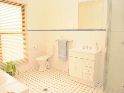 39R Debeaufort Drive, Dubbo