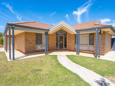 2 PARK LANE, Wodonga