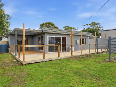 8 Fourth Avenue, Dodges Ferry