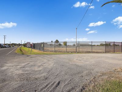 9 Illawarra Highway, Albion Park Rail