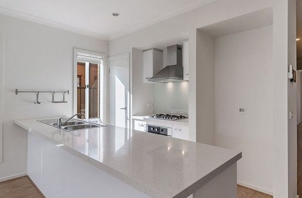 100 Bluebell Drive, Craigieburn