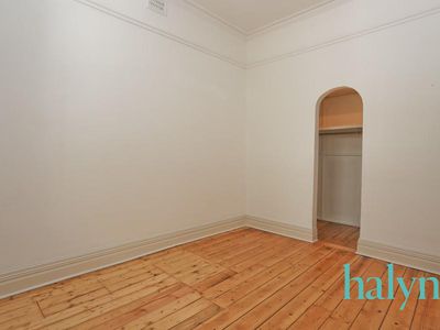 8 Lawrence Avenue, West Perth