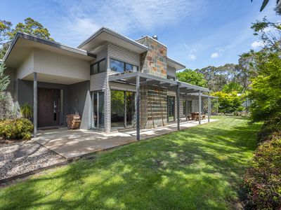 17 Canterbury Road, Macedon