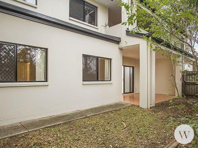 2 / 75 Cornwall Street, Annerley