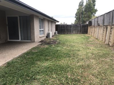 24 Goldenwood Crescent, Fernvale