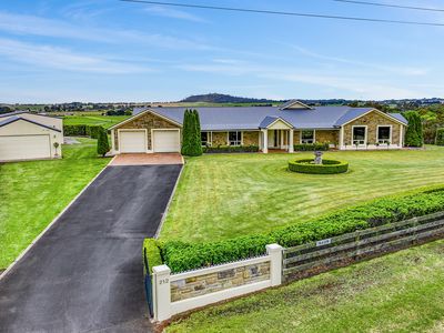 212 Wynham Road, Moorak
