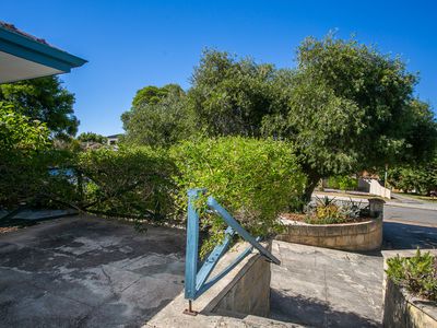 30 Davidson Road, Attadale
