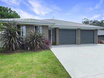 2 & 2a Huntingdale Drive, Mollymook