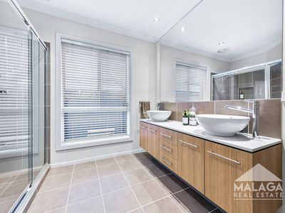 5 Rothesay Avenue, Derrimut