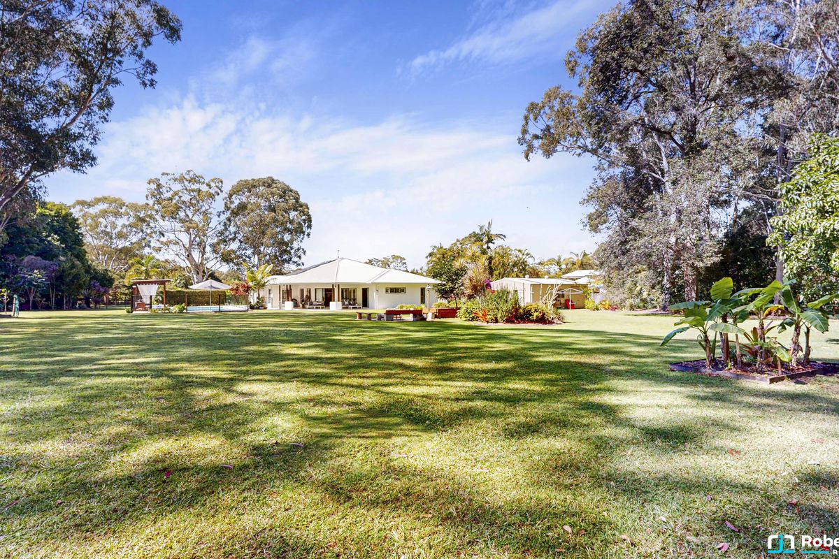 27 Edington Drive, Cooroibah