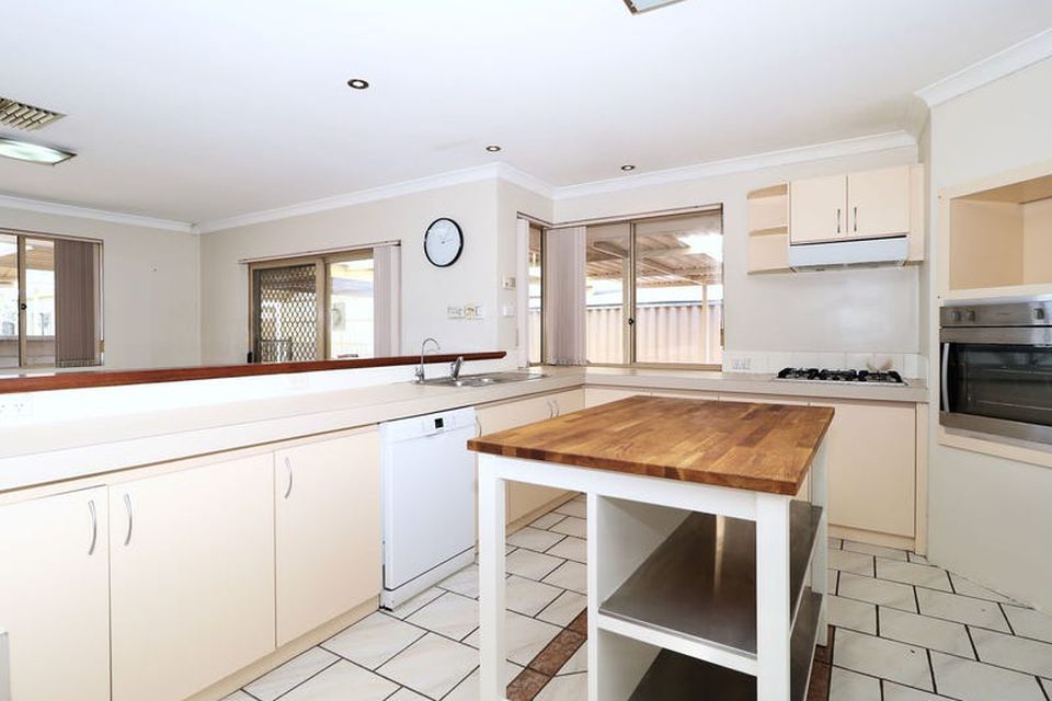 32 Argonaut Avenue , Waikiki