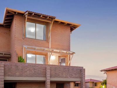 110 / 2 Wall Street, Maylands