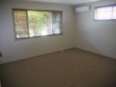 98-100 Moore Street, Kingaroy