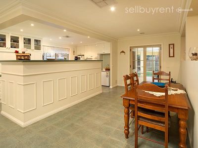 2 FADE COURT, Wodonga