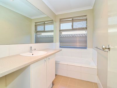 11 Strathmore Close , Baldivis