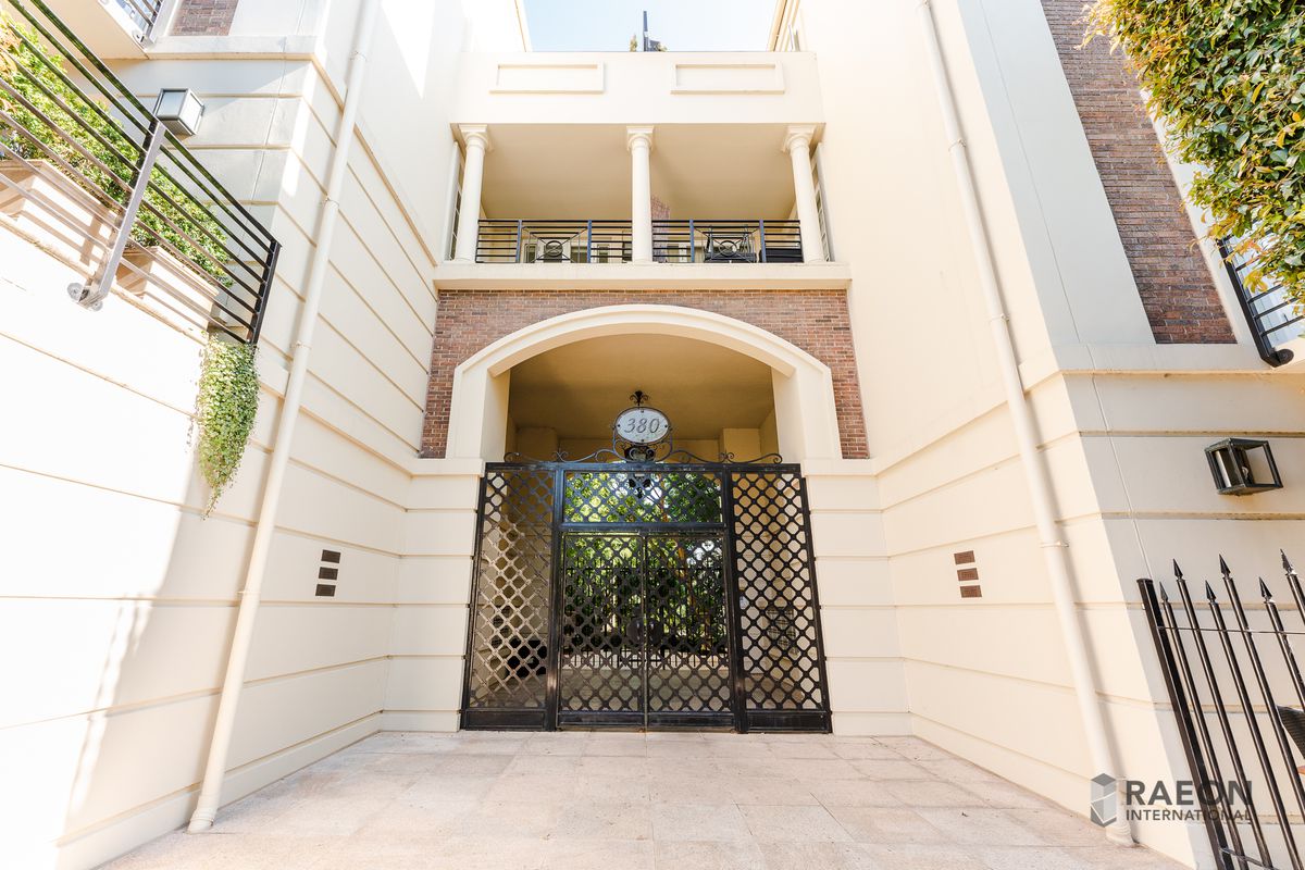 2 / 380 Toorak Road, South Yarra