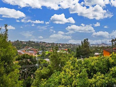 6 Ashley Ave, Farmborough Heights