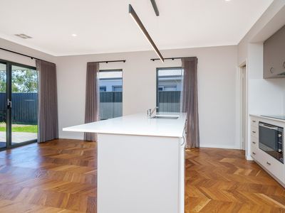 13 Denmark Loop, South Guildford