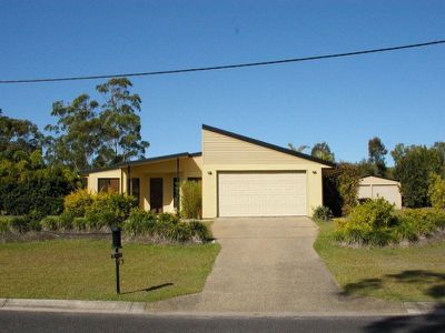9 Coolah Place, Cooroibah