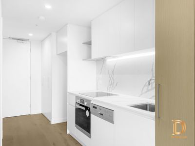 505 / 1060 Dandenong Road, Carnegie