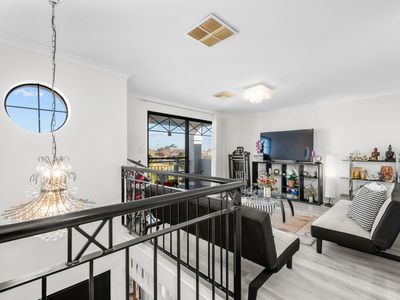 15 Thurloe Way, Canning Vale