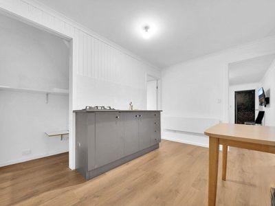 8 Stanhill Drive, Cranbourne South