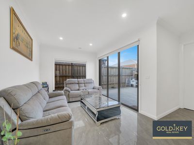 42 Karen Road, Tarneit