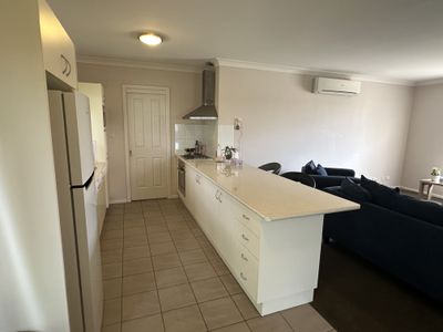 1 / 2A Wilga Street, Parkes