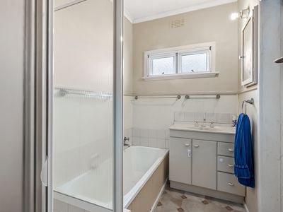 15 College Street, Newtown