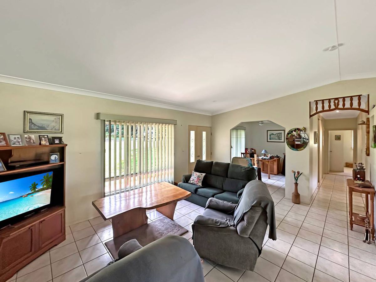 10 Panoramic Drive, Atherton